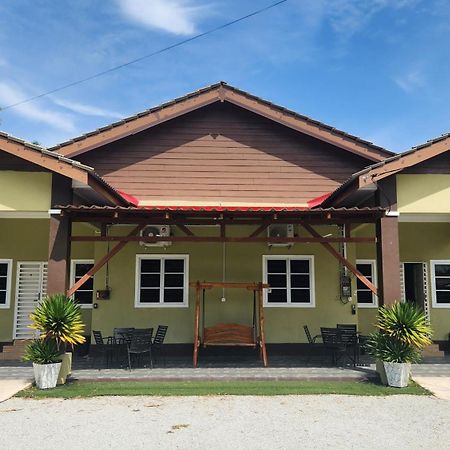 Nipah Homestay Kuala Besut Kampung Kuala Besut Exterior foto