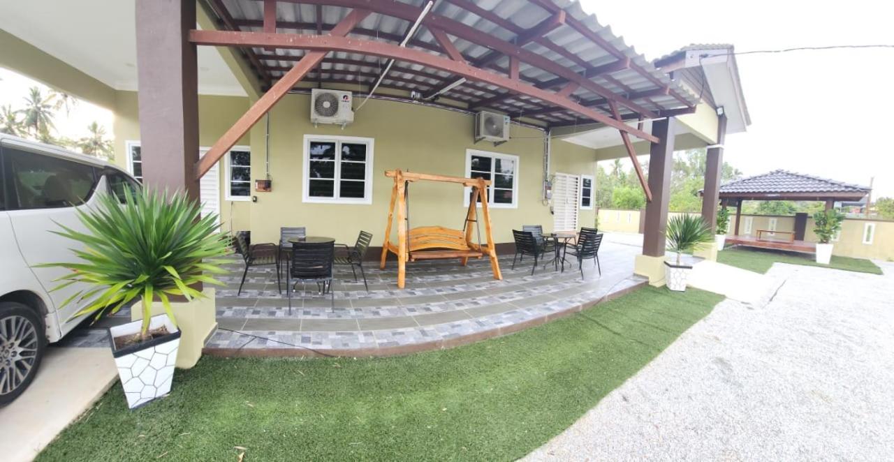 Nipah Homestay Kuala Besut Kampung Kuala Besut Exterior foto